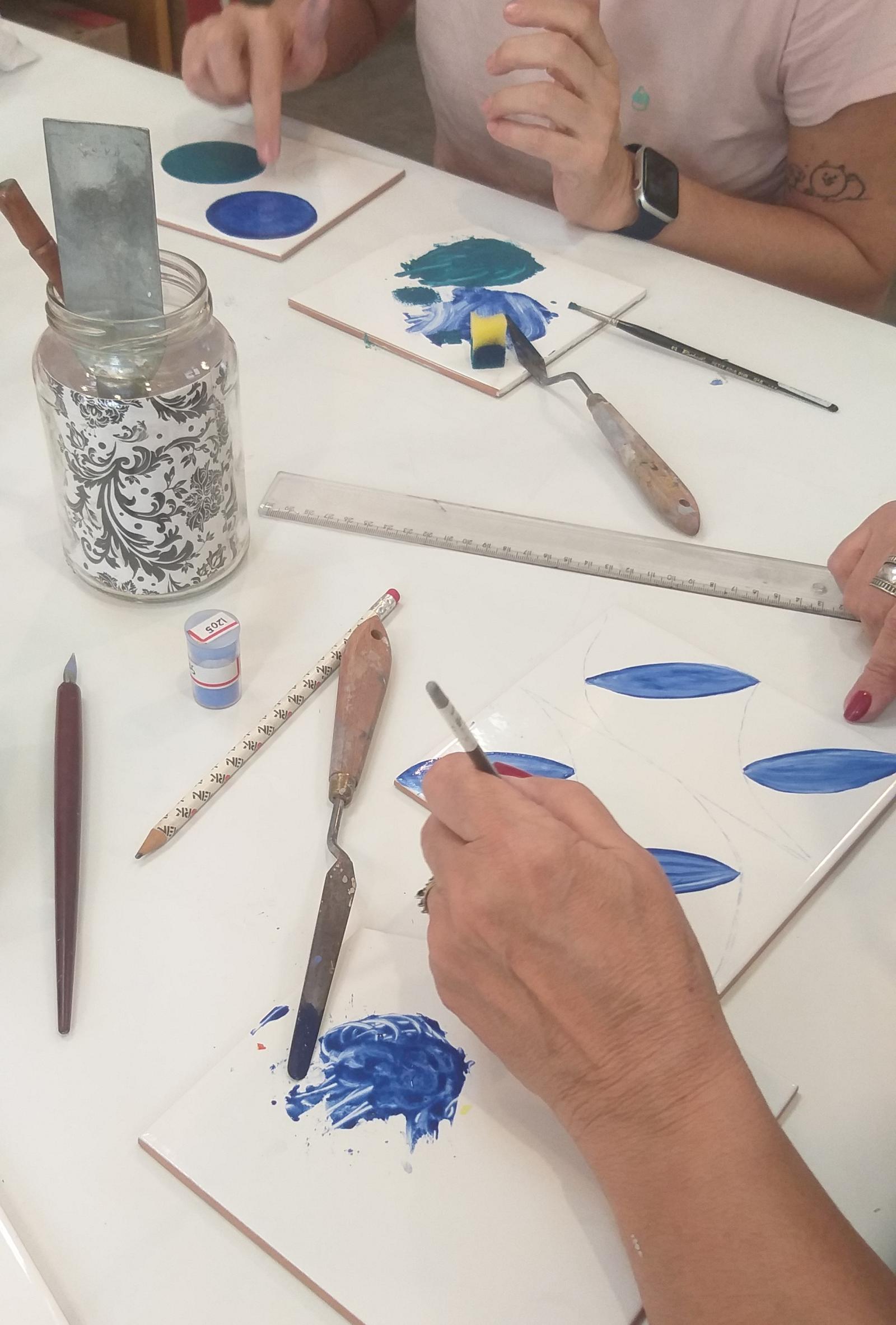 Oficina de Pintura em Azulejo